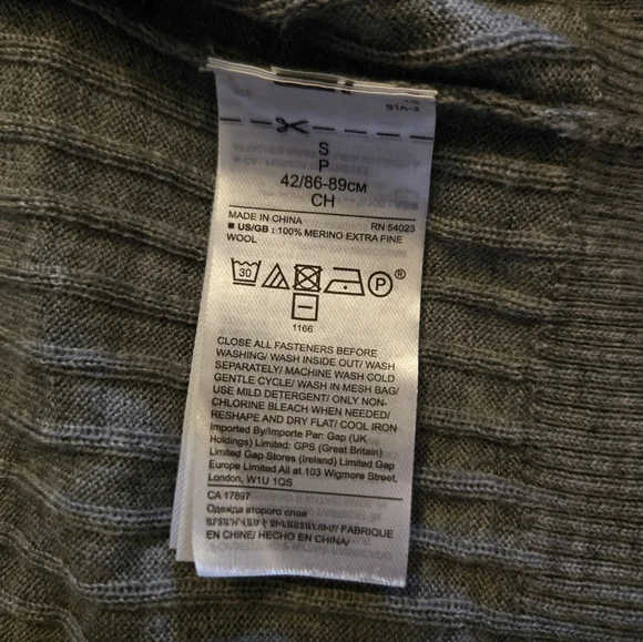 Banana Republic Gray Small Merino Wool Ribbed Cardigan - Picture 6 of 9